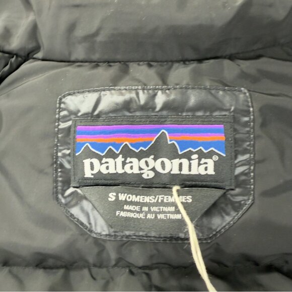 Patagonia NWT Women's Size Small Ravens Rocks Puffer Jacket 28030 - Picture 2 of 14